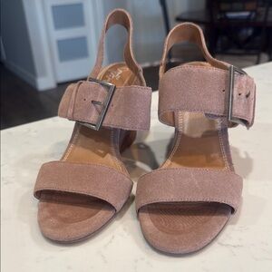 Crown Vintage Tan Sandals with Block Heel *Like New*